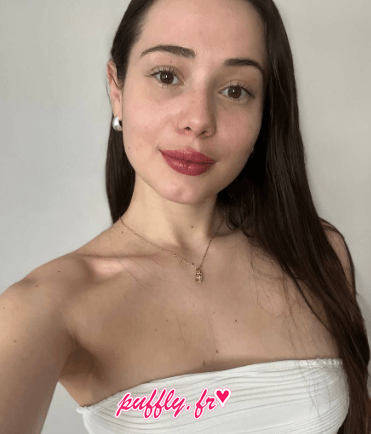 Donelle — photo 2 | Puffly
